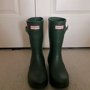 Hunter Army Green rain boots